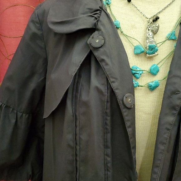 Puffy Gray Short Jacket - Picture 4 of 7